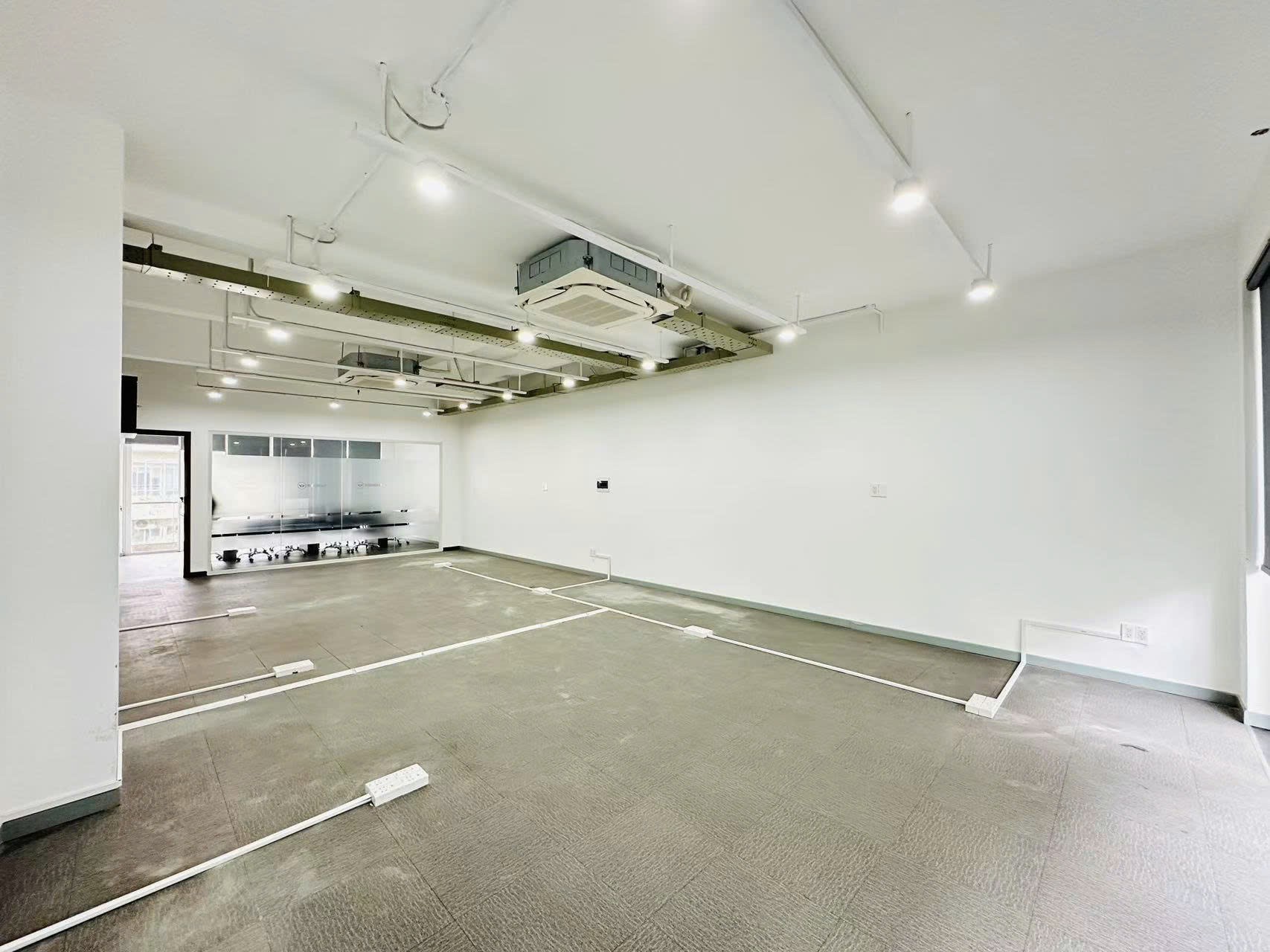 Cho thuê Văn phòng Phường An Lợi Đông, Quận 2, Diện tích 228m², Giá Thương lượng 3