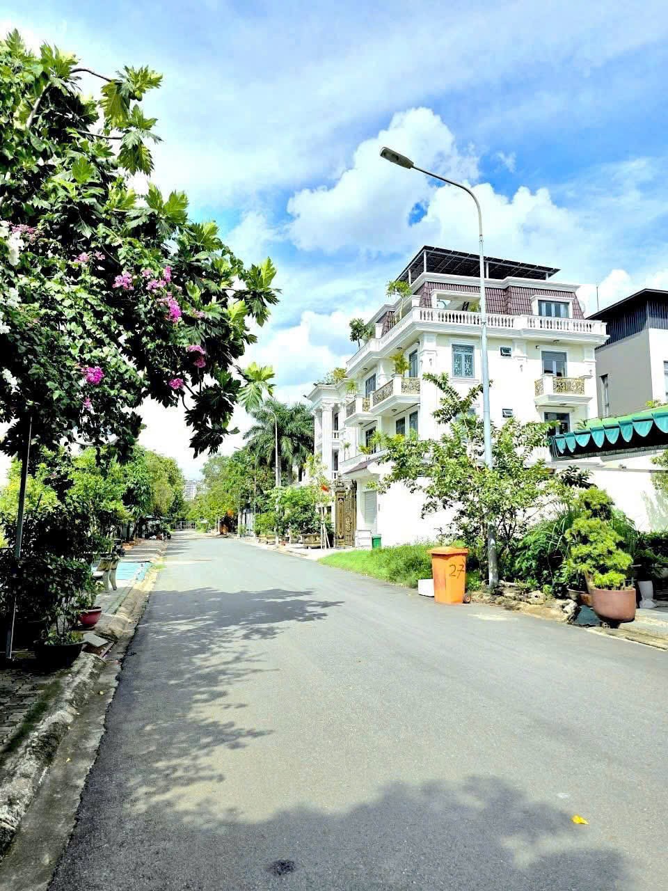Cần bán Đất Phường Bình Trưng Đông, Quận 2, Diện tích 155m², Giá 022 Tỷ