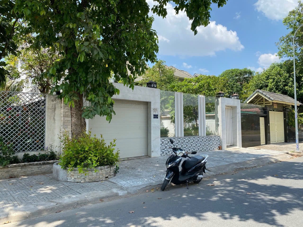 Cần bán Nhà mặt tiền Phường Phú Hữu, Quận 9, Diện tích 444m², Giá 33.5 Tỷ 2