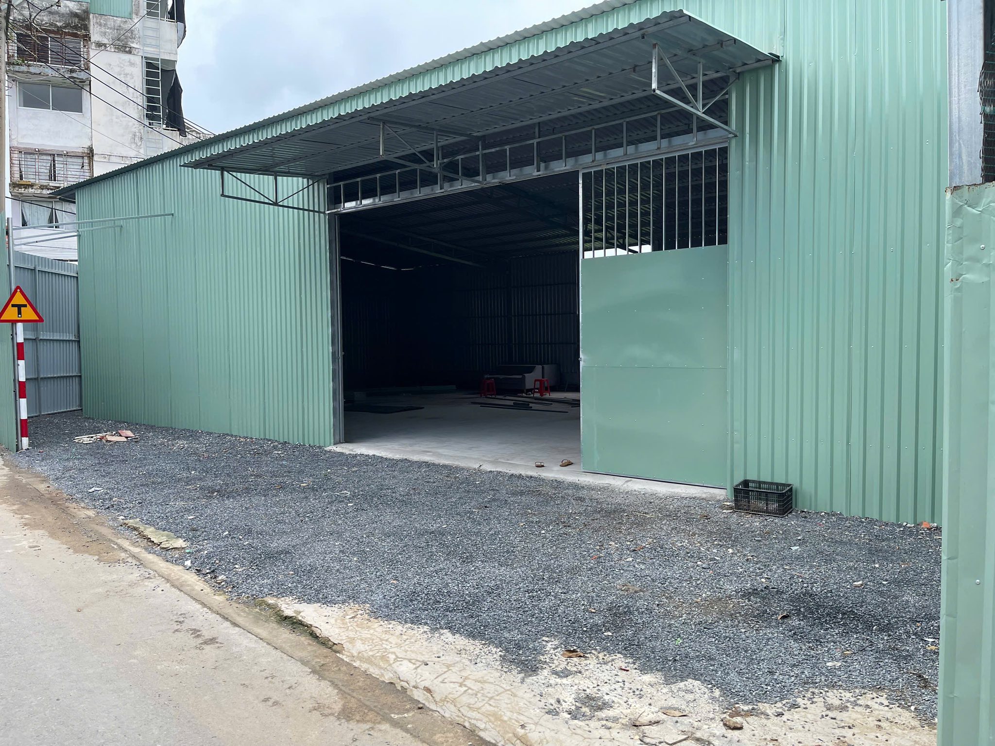 Cho thuê Kho - Nhà xưởng Phường Bình Trưng Đông, Quận 2, Diện tích 819m², Giá 22 Triệu/tháng
