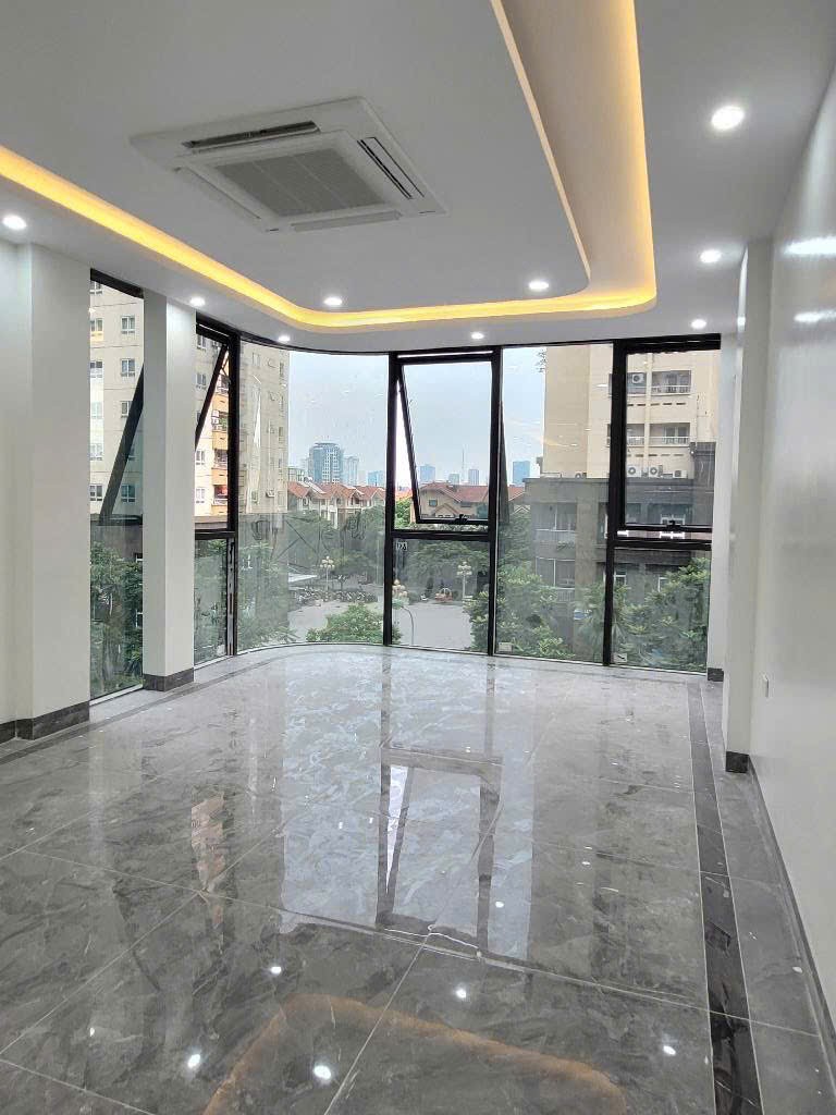 MẶT PHỐ NGUYỄN CHÁNH - TÒA VĂN PHÒNG 8 TẦNG + 1 HẦM - THANG MÁY - PHÁP LÝ ĐẦY ĐỦ - 53 TỶ 2