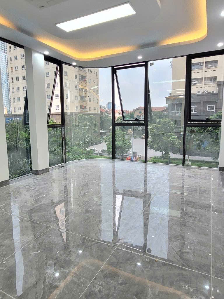 MẶT PHỐ NGUYỄN CHÁNH - TÒA VĂN PHÒNG 8 TẦNG + 1 HẦM - THANG MÁY - PHÁP LÝ ĐẦY ĐỦ - 53 TỶ 4