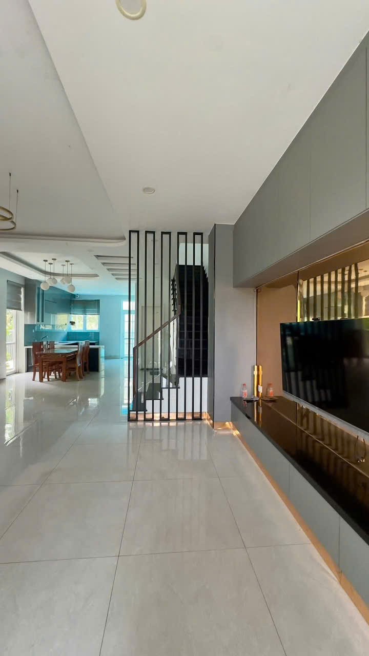Cho thuê Nhà mặt tiền Phường Phú Hữu, Quận 9, Diện tích 160m², Giá 15 Triệu/tháng 8