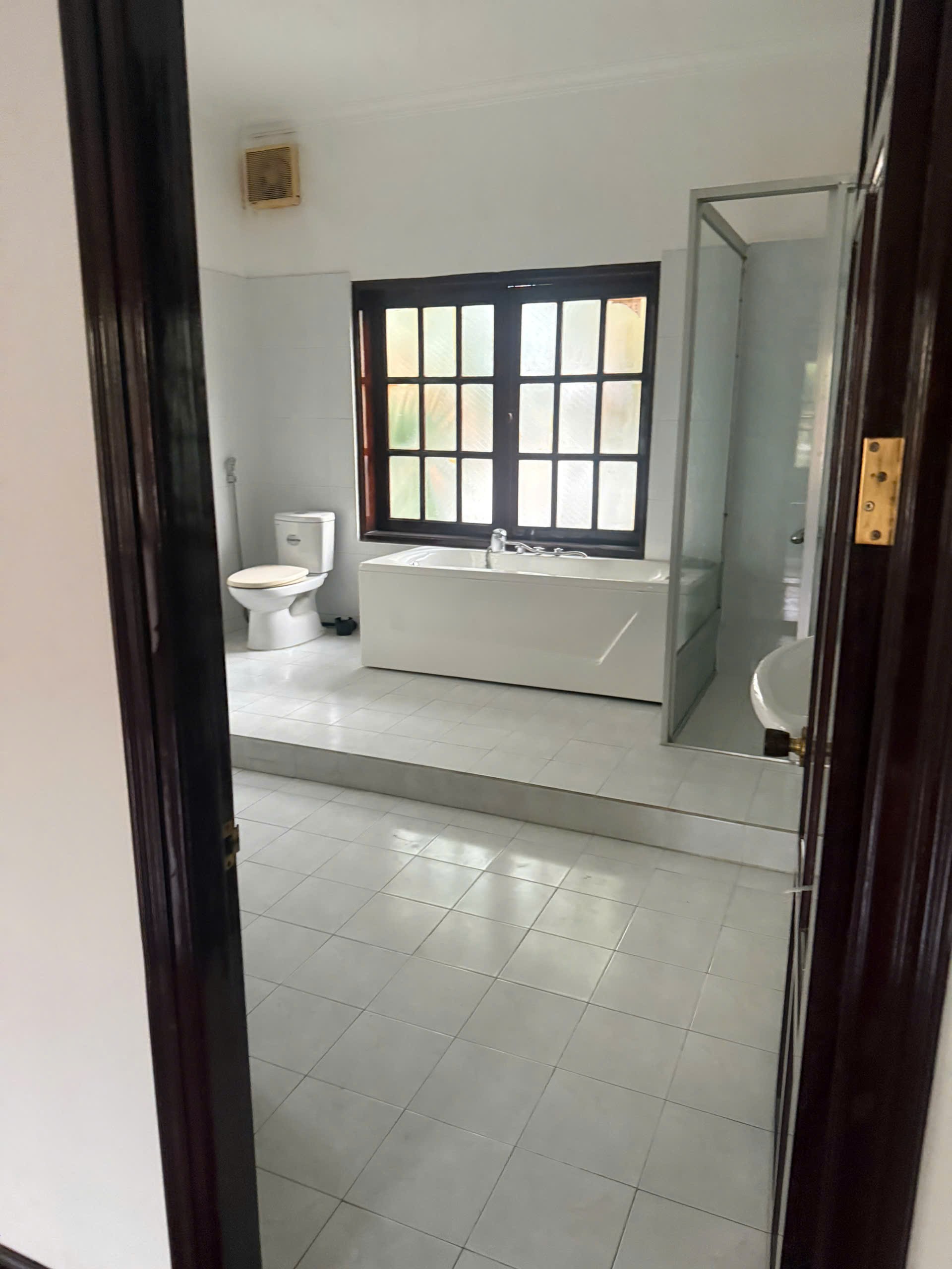 Cho thuê Nhà mặt tiền Phường Thảo Điền, Quận 2, Diện tích 541m², Giá 90 Triệu/tháng 6
