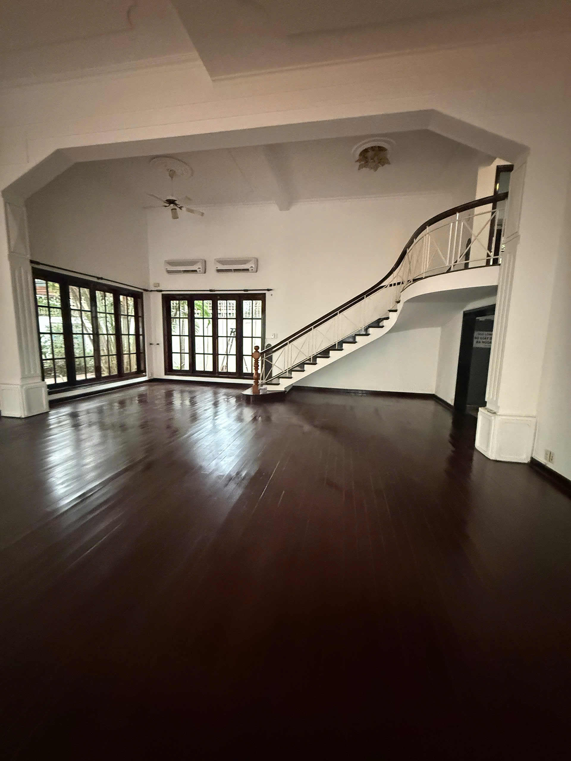 Cho thuê Nhà mặt tiền Phường Thảo Điền, Quận 2, Diện tích 541m², Giá 90 Triệu/tháng 2
