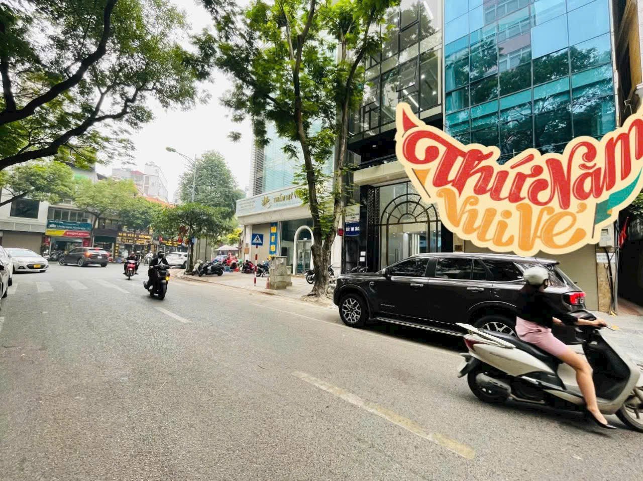 VIP SIÊU VIP PHỐ CỔ - 2 BÀ TRƯNG - CẬN KỀ HOÀN KIẾM - THI SÁCH PHỐ - HIẾM NHÀ BÁN - GIÁ BẤT CHẤP - 2