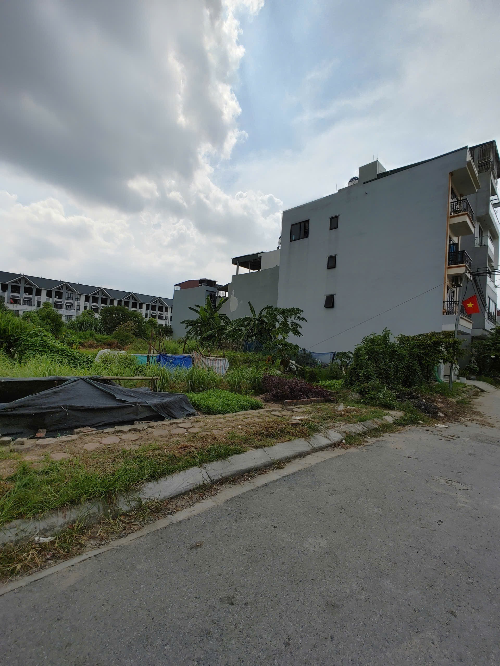 CC GỬI BÁN 98M2 ĐẤT DỊCH VỤ LAI XÁ - KIM CHUNG – HOÀI ĐỨC (Sdt liên hệ: 0915458886) 2