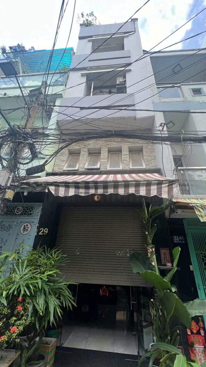 Nhà hẻm Phạm Văn Chí ,p7, q6 dt 32m2 2 lầu 4pn 3wc giá 6,1 tỷ