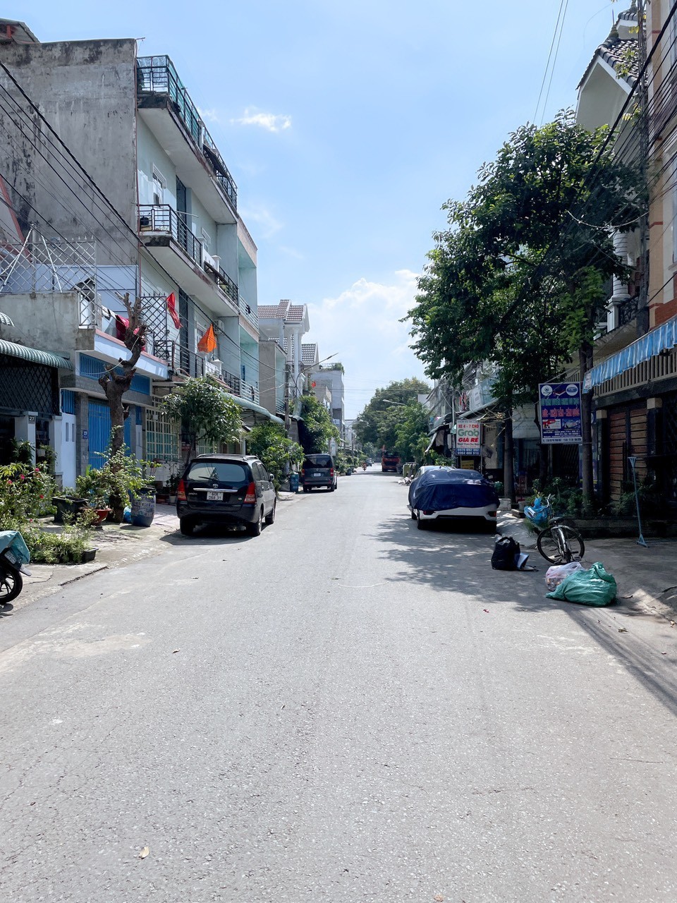 Cần bán Homestay - Khách Sạn Dĩ An, Bình Dương, Diện tích 180m², Giá 012 Tỷ 2