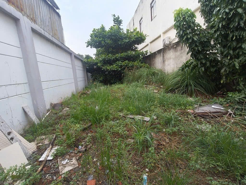 Cần bán Nhà mặt tiền Phường Hiệp Phú, Quận 9, Diện tích 121m², Giá 14.5 Tỷ