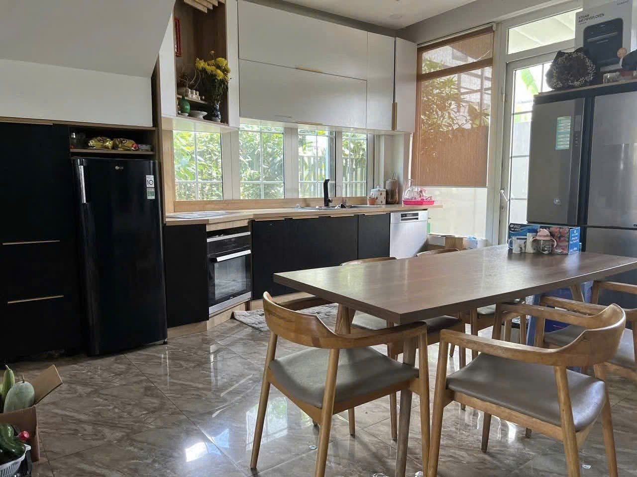 Cần bán Biệt thự Phường Phú Hữu, Quận 9, Diện tích 150m², Giá 14.5 Tỷ 2