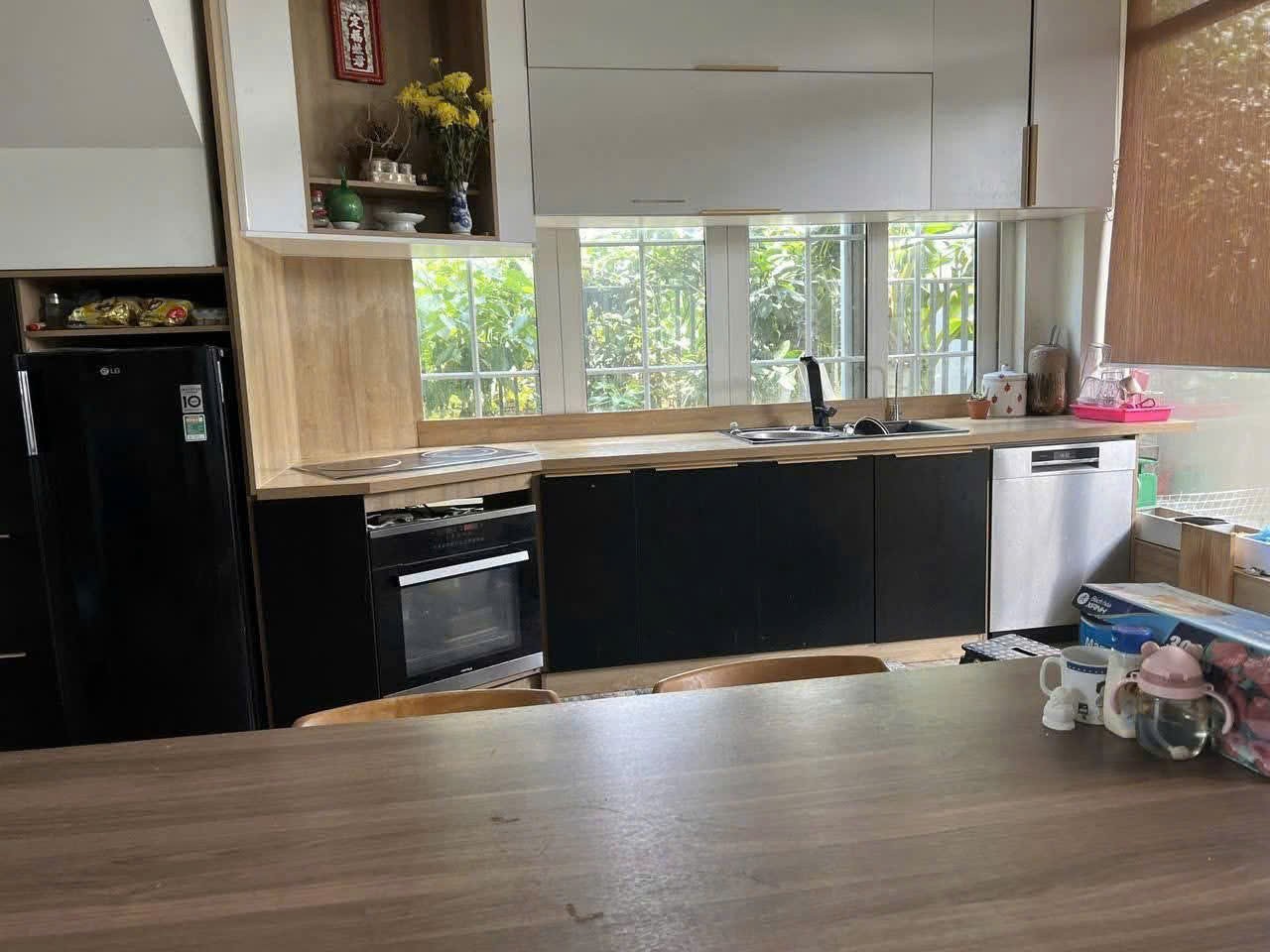Cần bán Biệt thự Phường Phú Hữu, Quận 9, Diện tích 150m², Giá 14.5 Tỷ