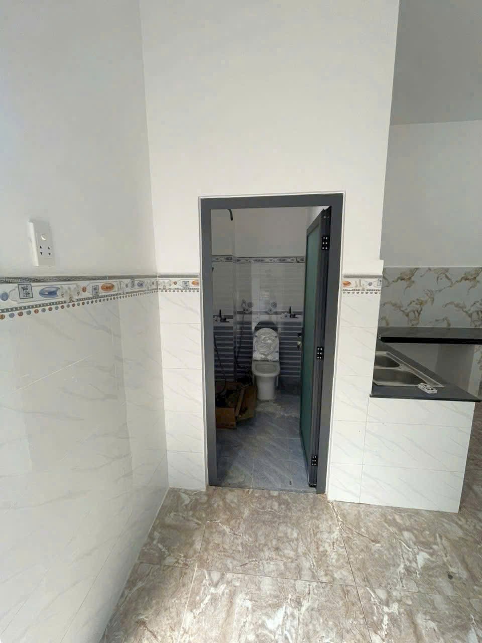 Nhà mặt tiền Lê Thị Đảo, xã Tân Thạnh Đông dt 147m2 1 lửng 2pn 2wc giá 3,2 tỷ 6