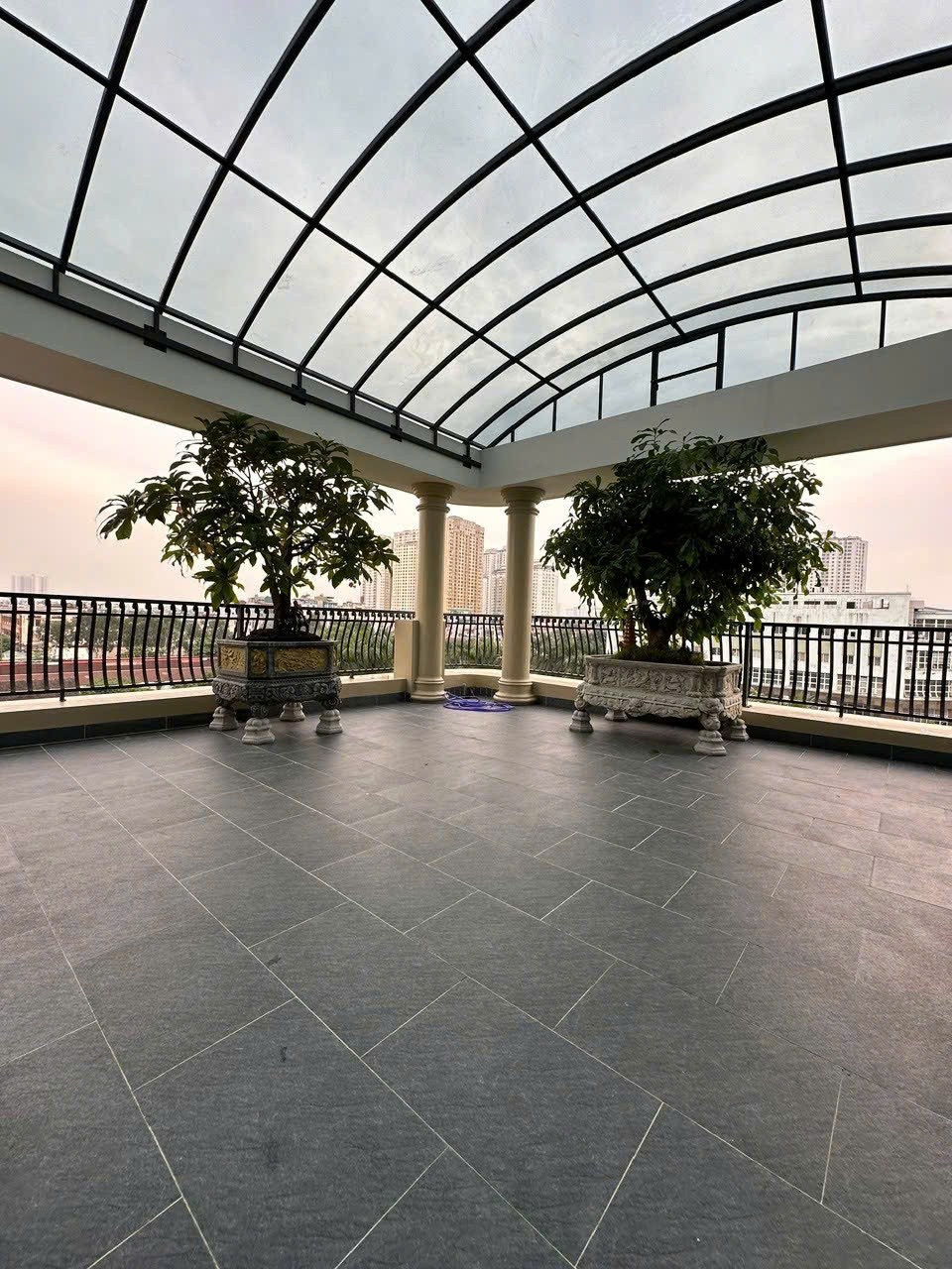 Cho thuê biệt thự liền kề KĐT Cầu Bươu dt 124m2 rộng thênh thang có thể làm văn phòng, kinh doanh, 2