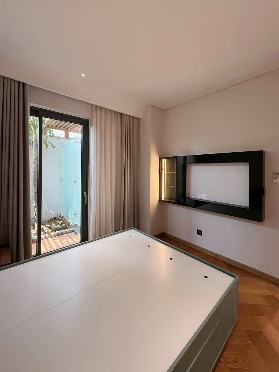 Cho thuê Nhà mặt tiền Phường An Phú, Quận 2, Diện tích 145m², Giá Thương lượng 6