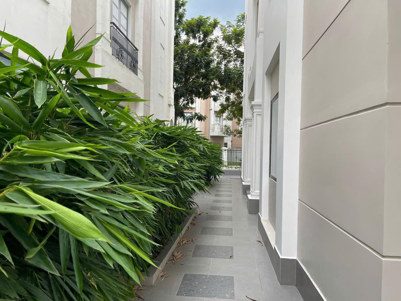 Cho thuê Nhà mặt tiền Phường Long Bình, Quận 9, Diện tích 200m², Giá 45 Triệu/tháng 2