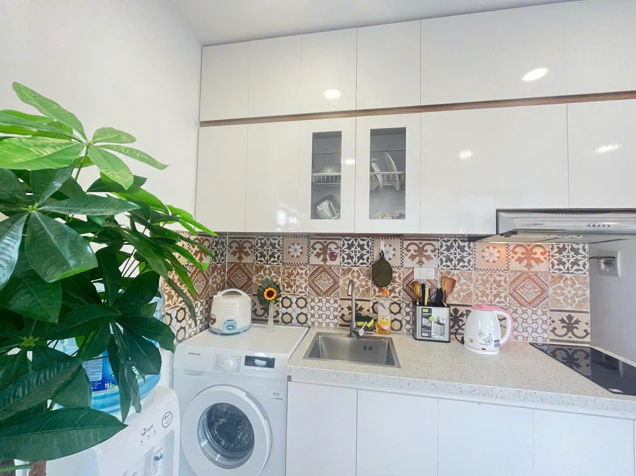 Cho thuê căn hộ 1 ngủ 1 khách full nội thất,tiện nghi tại Đội Cấn, Ba Đình vào ở ngay
