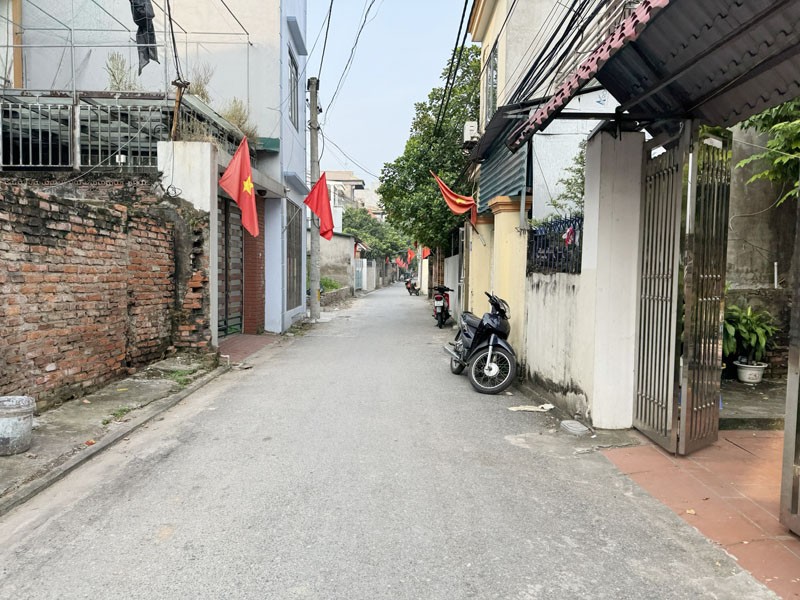 Bán lô góc 60m2 ngõ 195/2 Phúc Lợi - Vị trí đẹp, đường ô tô tránh, gần trường chợ