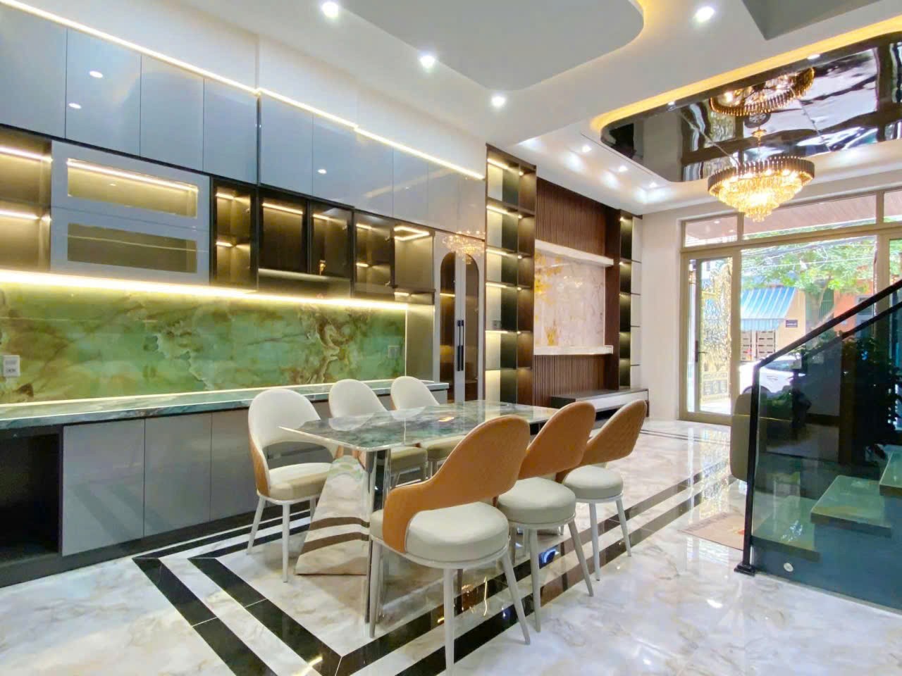 SIÊU PHẨM NHÀ 3 TẦNG TÂN CỔ ĐIỂN VIP ĐANG HOÀN THIỆN ,SAU LƯNG TRẦN NAM TRUNG,HOÀ XUÂN,ĐÀ NẴNG