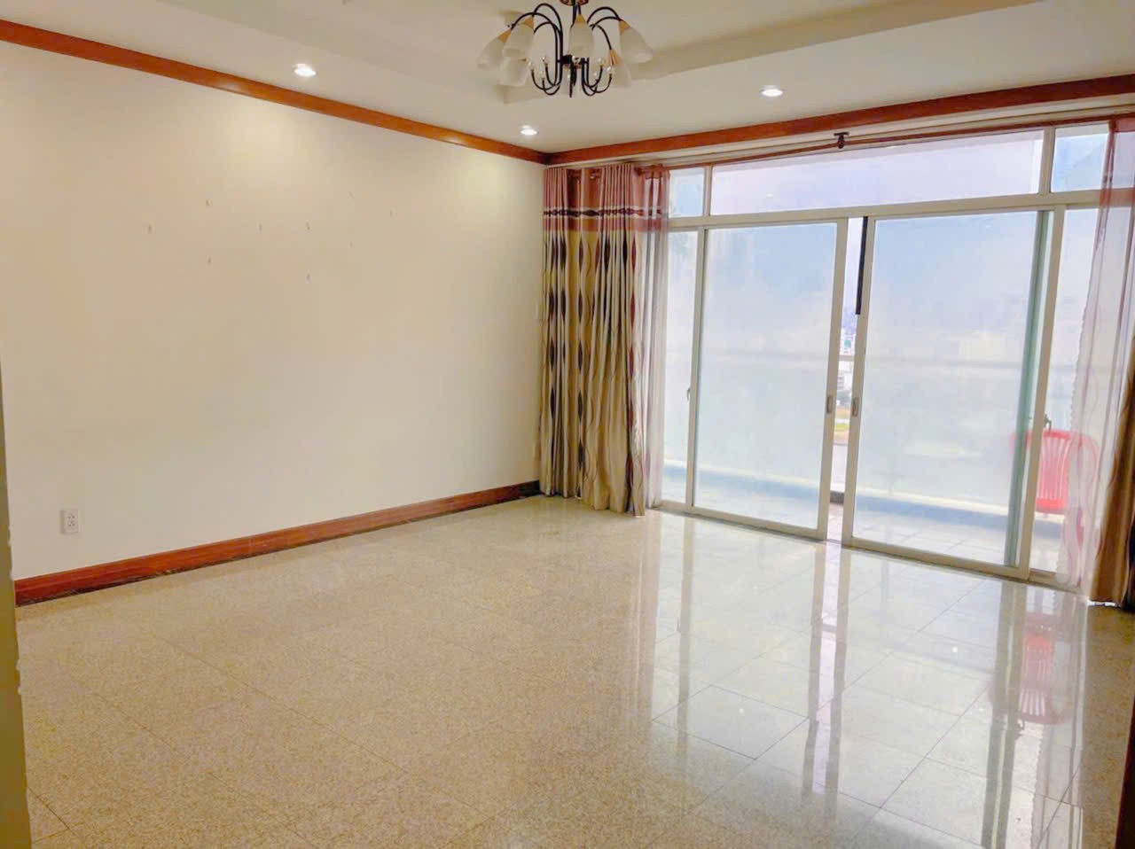 Cần bán Căn hộ chung cư Phường Thảo Điền, Quận 2, Diện tích 177m², Giá 9.9 Tỷ 2