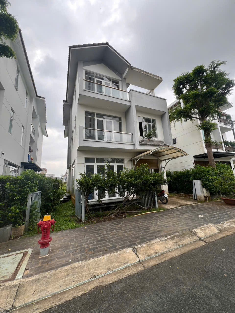 Cần bán Biệt thự Phường Phú Hữu, Quận 9, Diện tích 225m², Giá 27.9 Tỷ 4