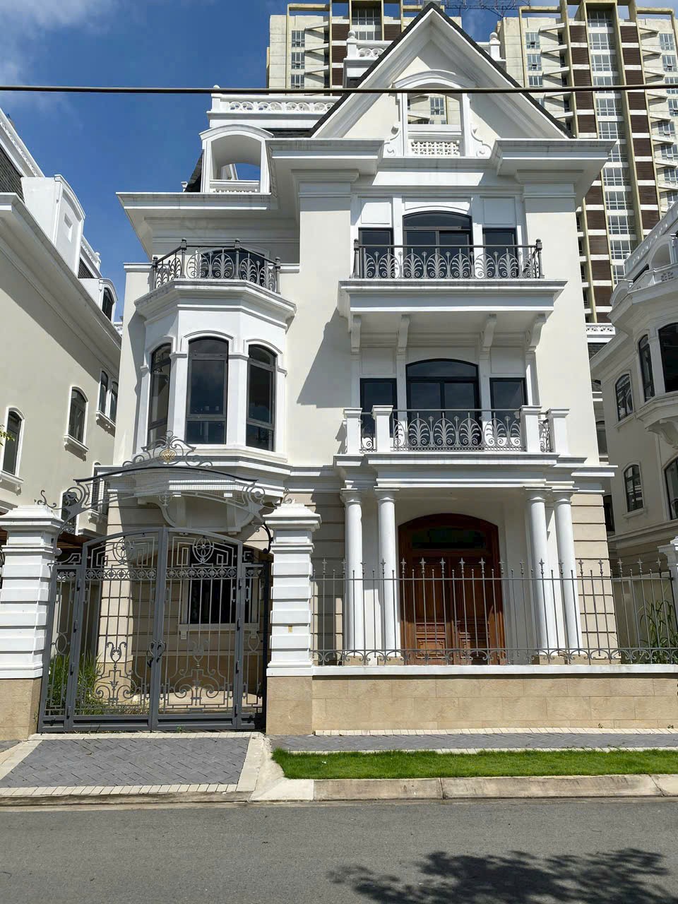 Cần bán Biệt thự Phường Thạnh Mỹ Lợi, Quận 2, Diện tích 300m², Giá 68 Tỷ