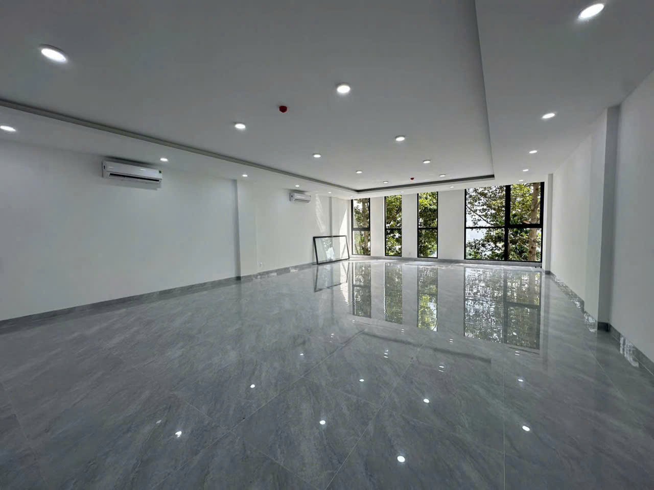Cần bán Văn phòng Phường Thạnh Mỹ Lợi, Quận 2, Diện tích 160m², Giá 062 Tỷ 5