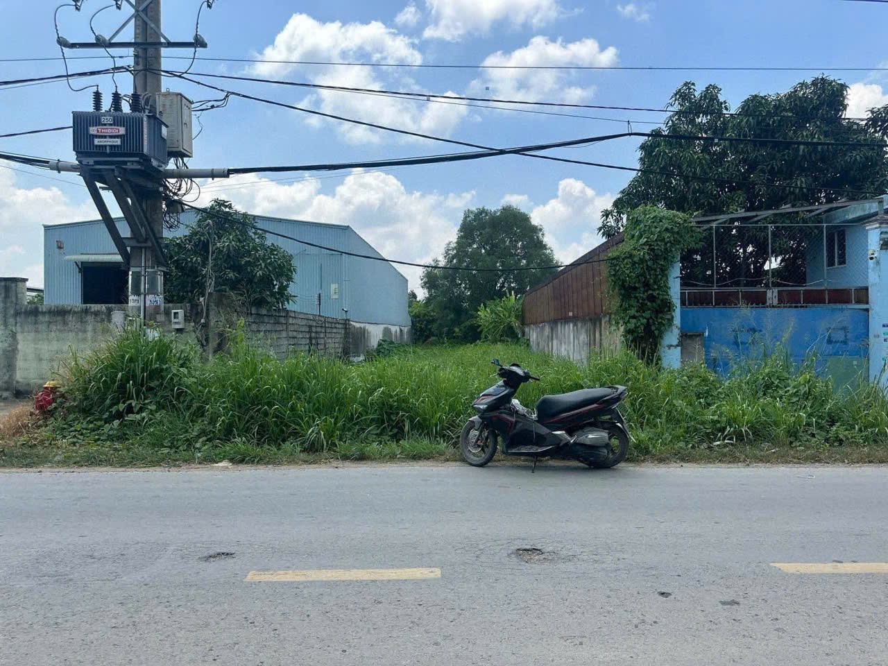 600m2 đất mặt tiền đường Thanh Niên, xã Phạm Văn Hai, Bình Chánh giá 7,3 tỷ