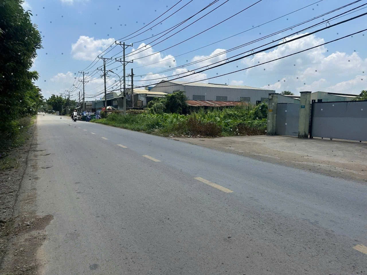 600m2 đất mặt tiền đường Thanh Niên, xã Phạm Văn Hai, Bình Chánh giá 7,3 tỷ 2