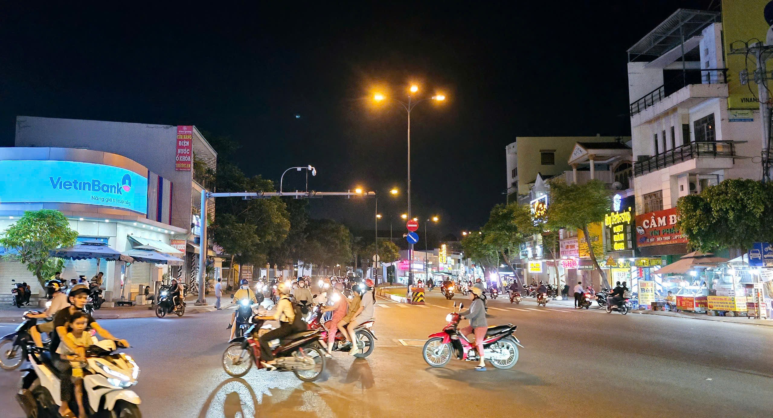 Cần bán Đất Phường Tăng Nhơn Phú B, Quận 9, Diện tích 212m², Giá 38 Tỷ
