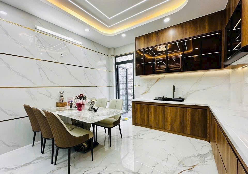 Nhà khu dân cư Mã Lò, Bình Trị Đông dt 56m2 3 lầu 5pn 5 wc giá 7,5 tỷ 7
