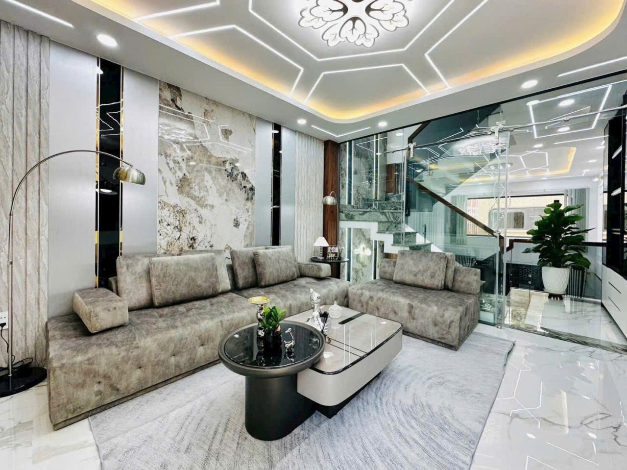 Nhà khu dân cư Mã Lò, Bình Trị Đông dt 56m2 3 lầu 5pn 5 wc giá 7,5 tỷ 10
