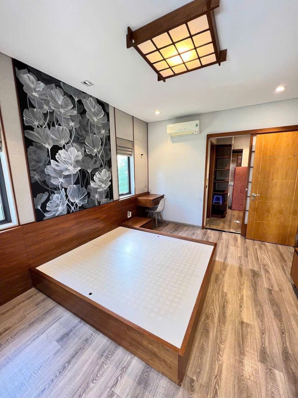 Cho thuê Nhà mặt tiền Phường Phước Long B, Quận 9, Diện tích 169m², Giá Thương lượng 4