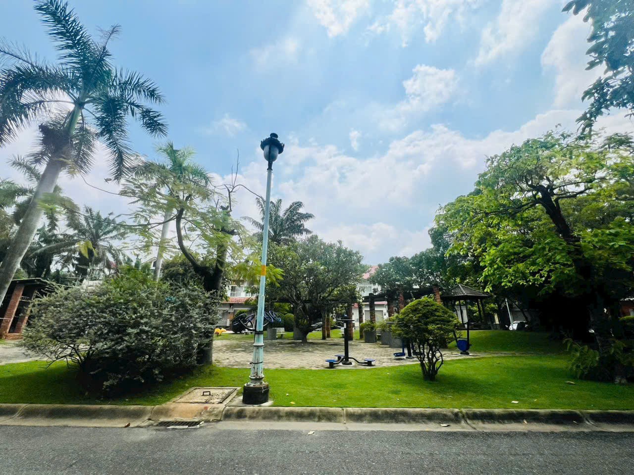 Cần bán Nhà mặt tiền Quận 9, Hồ Chí Minh, Diện tích 192m², Giá 26.8 Tỷ 2