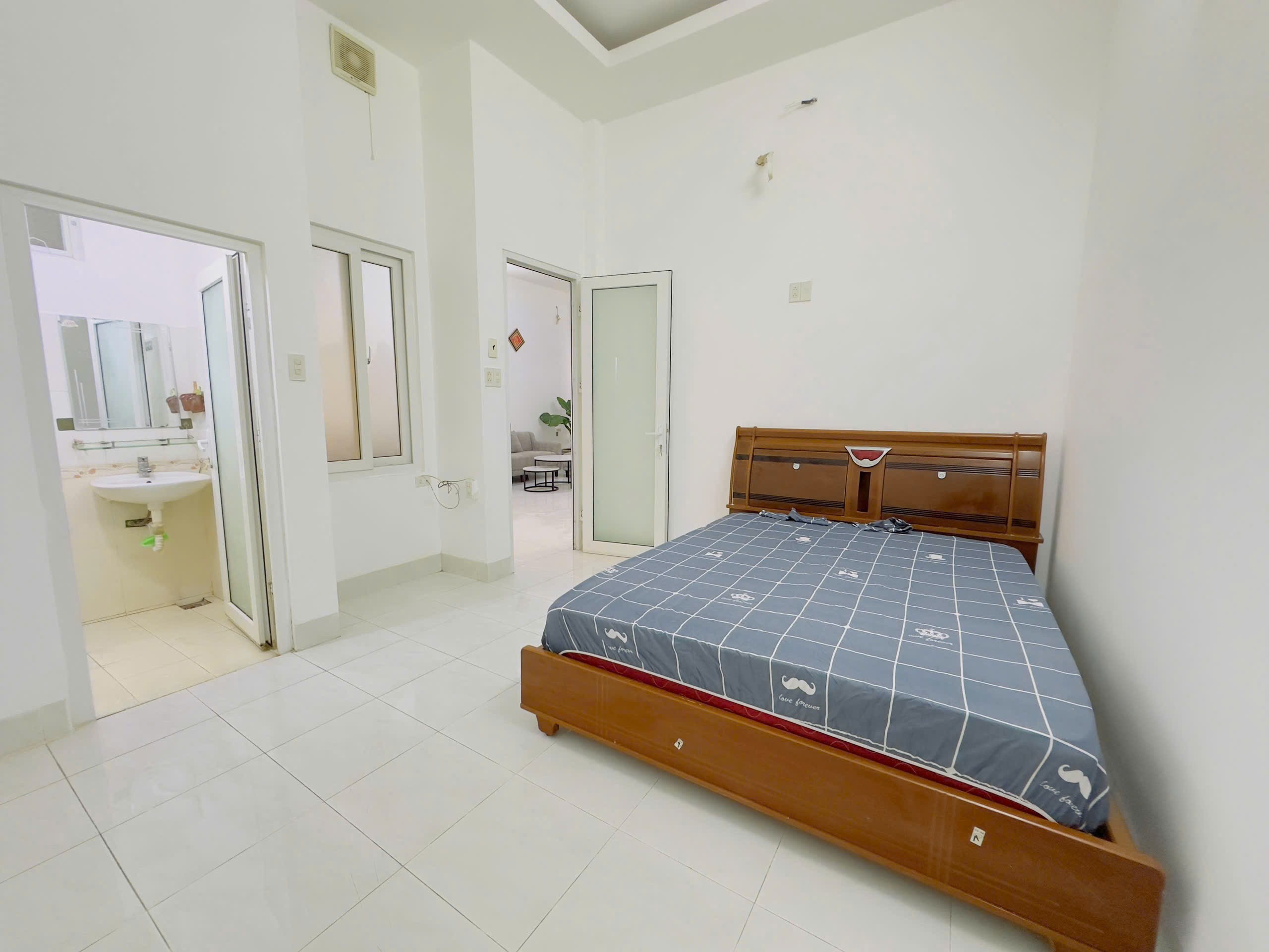 BÁN NHÀ THIẾT KẾ HIỆN ĐẠI NGANG ĐẸP 7m5 TẠI PHƯỜNG BẮC NHA TRANG. 5