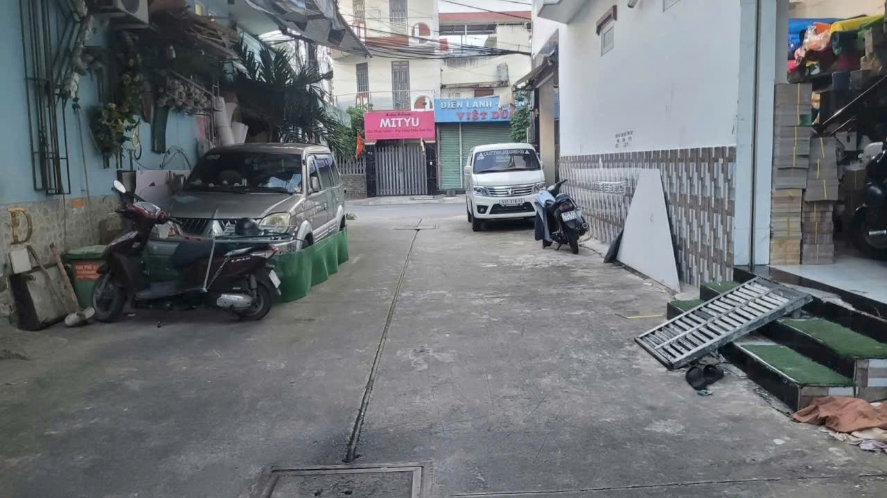 Nhà đẹp hẻm đường số 3, Bình Hưng Hòa dt 72m2 1 lầu 2pn 2wc giá 6,35 tỷ 2