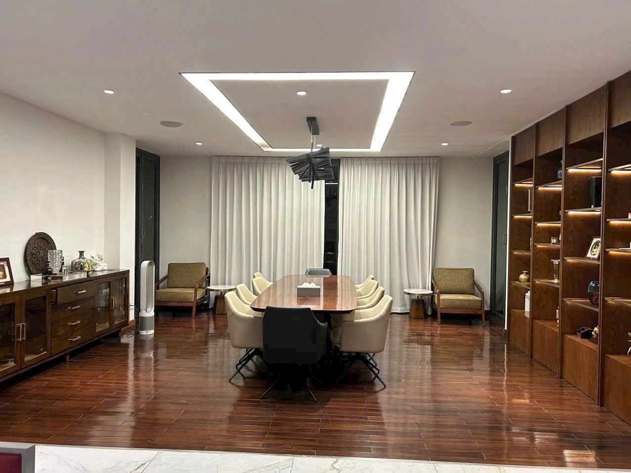Cần bán Biệt thự Phường Thảo Điền, Quận 2, Diện tích 350m², Giá 098 Tỷ 2