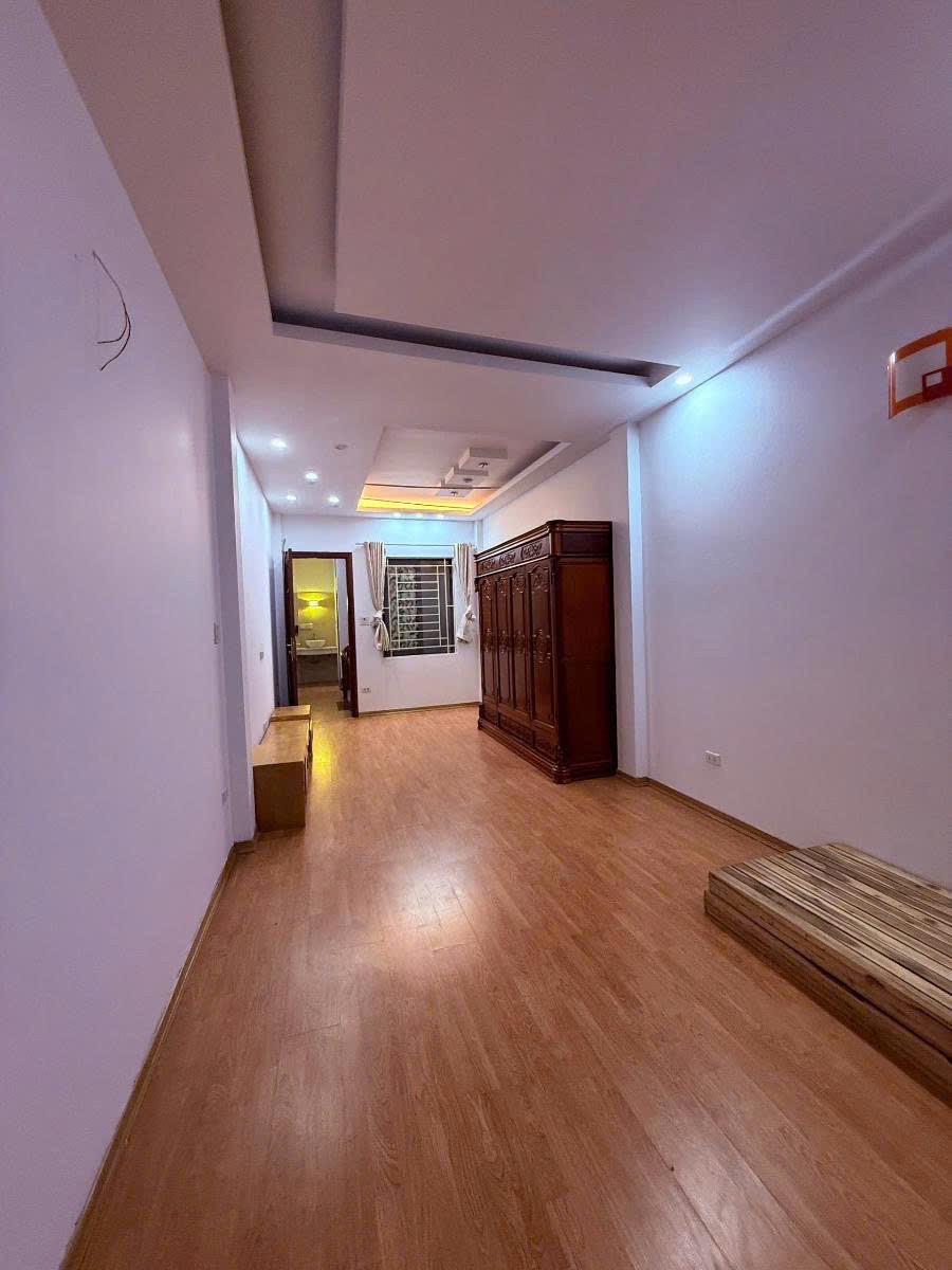 Bán nhanh nhà Tôn Thất Tùng 45m 5 tầng ngõ thông - Phù hợp ở hoặc kinh doanh dòng tiền 11.5 tỷ 2