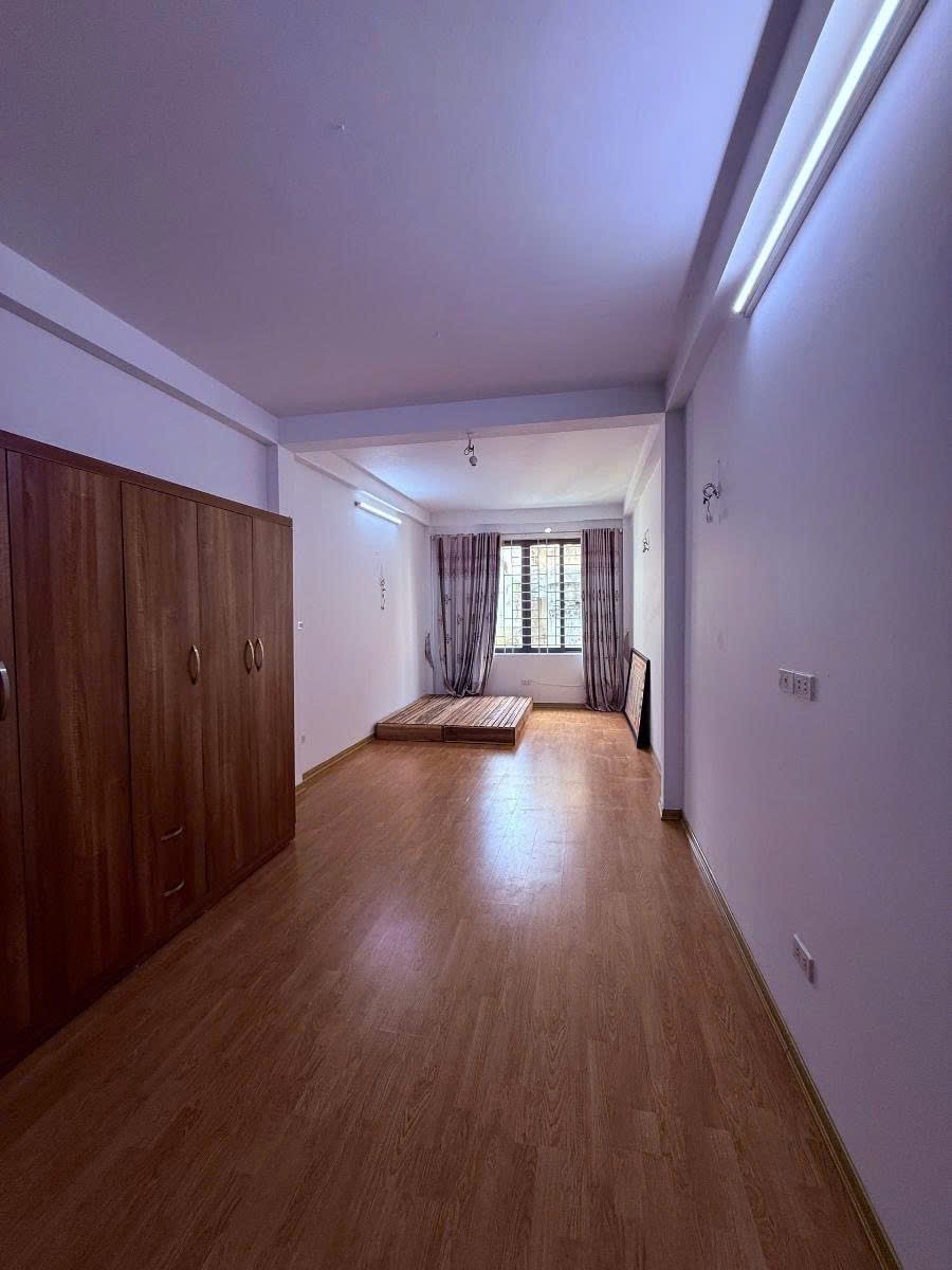 Bán nhanh nhà Tôn Thất Tùng 45m 5 tầng ngõ thông - Phù hợp ở hoặc kinh doanh dòng tiền 11.5 tỷ 3