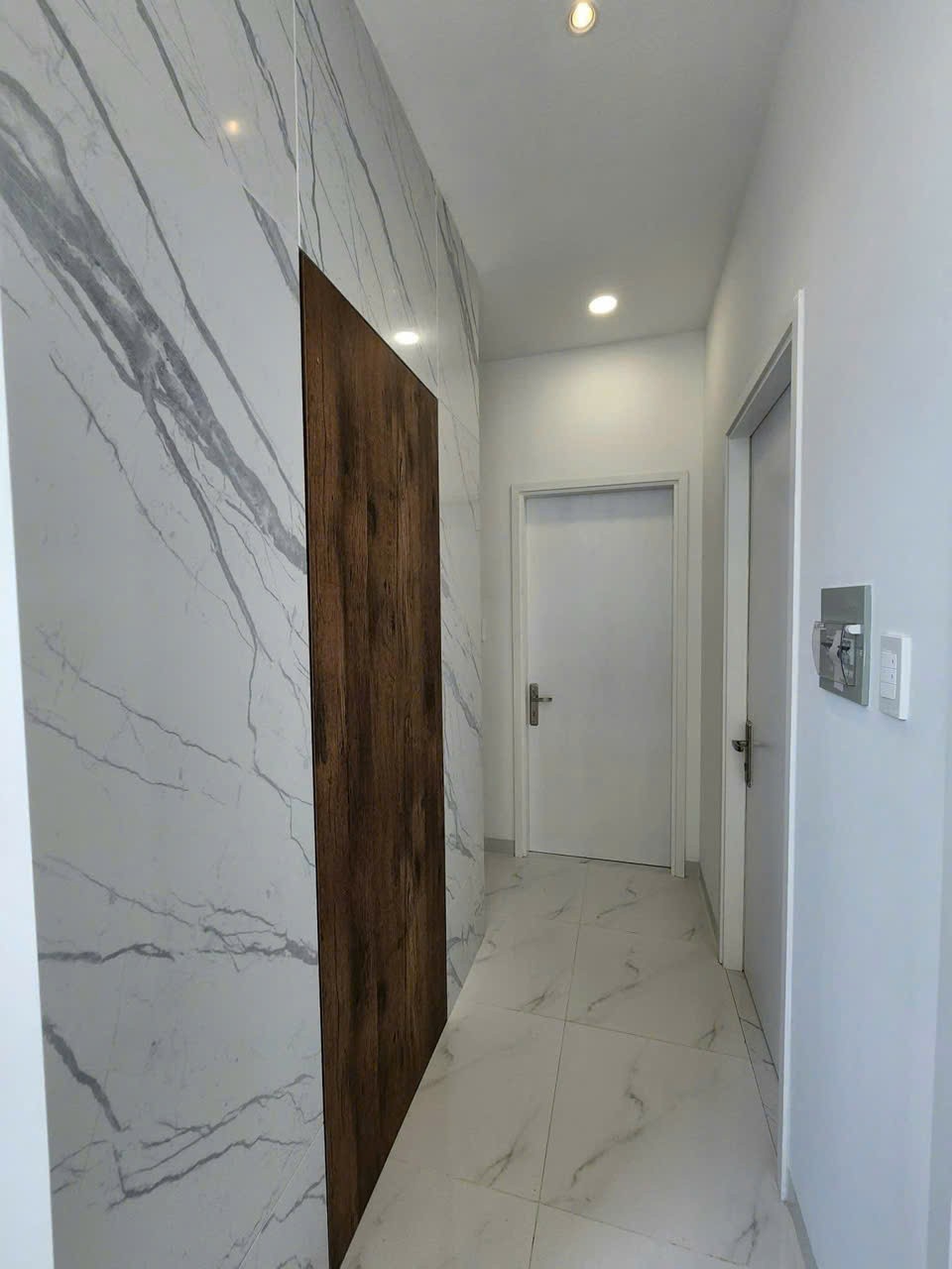 Cho thuê Nhà mặt tiền Quận 9, Hồ Chí Minh, Diện tích 96m², Giá Thương lượng 2