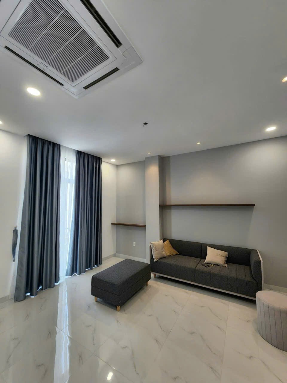 Cho thuê Nhà mặt tiền Quận 9, Hồ Chí Minh, Diện tích 96m², Giá Thương lượng 4