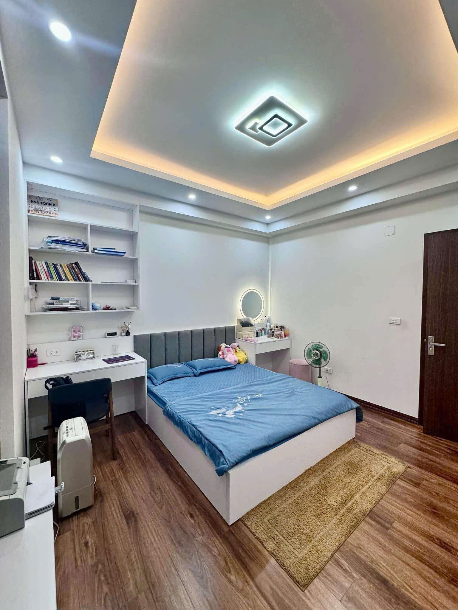 Cần bán gấp căn hộ góc full nội thất tại 6 tòa mới Thanh Hà-Hà Đông. 3