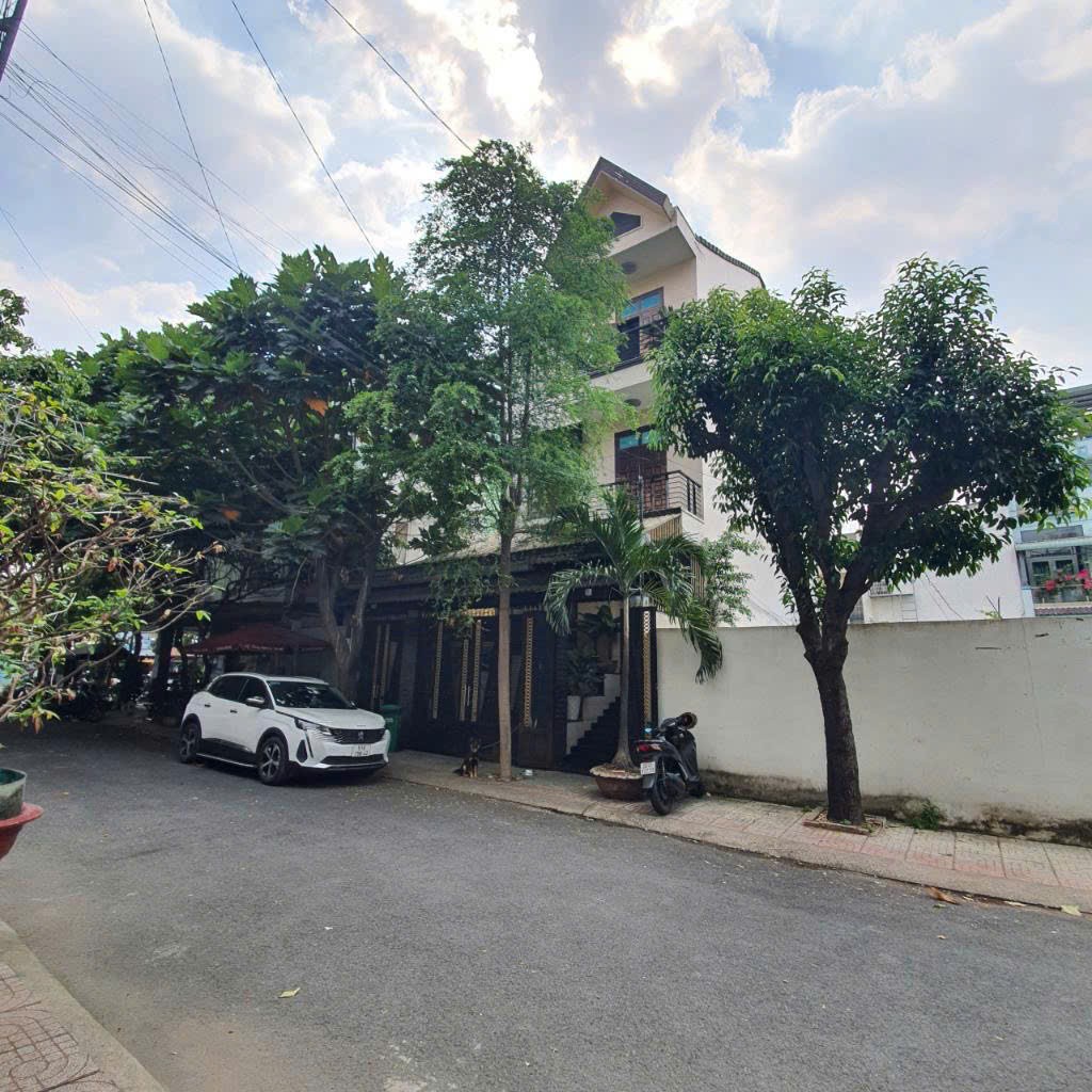 NHÀ TRỆT 3 LẦU (8X17) MẶT TIỀN 10M ĐÔNG HƯNG THUẬN 10, Q12 5