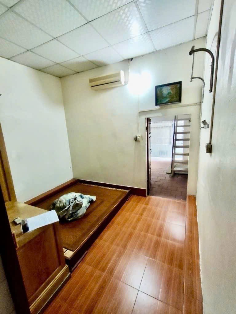Phải thật nhanh, nhà đẹp Ngọc Hồi 40m2/ 50m2 sử dụng, 20m ra ô tô đỗ, ngõ thông các ngả, ở ngay, 3