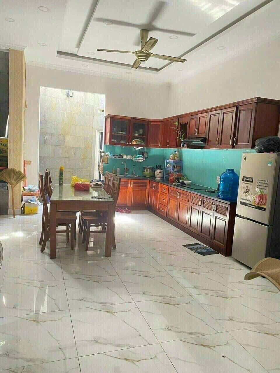 Cần bán Nhà mặt tiền Phường Long Trường, Quận 9, Diện tích 133m², Giá 09 Tỷ 2