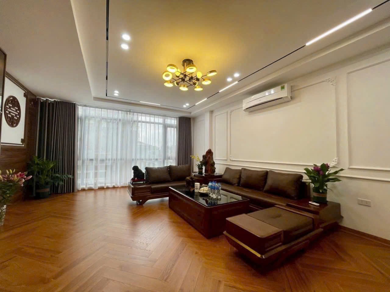 BÁN NHÀ 6 TẦNG THANG MÁY - NGỌC LÂM - OTO ĐỖ CỬA 4