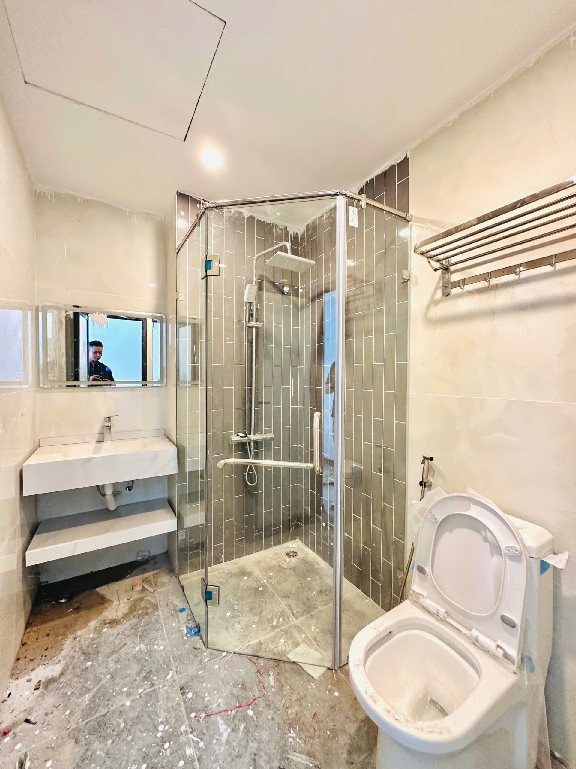 Bán nhà Bát Khối, Long Biên , thang máy 5