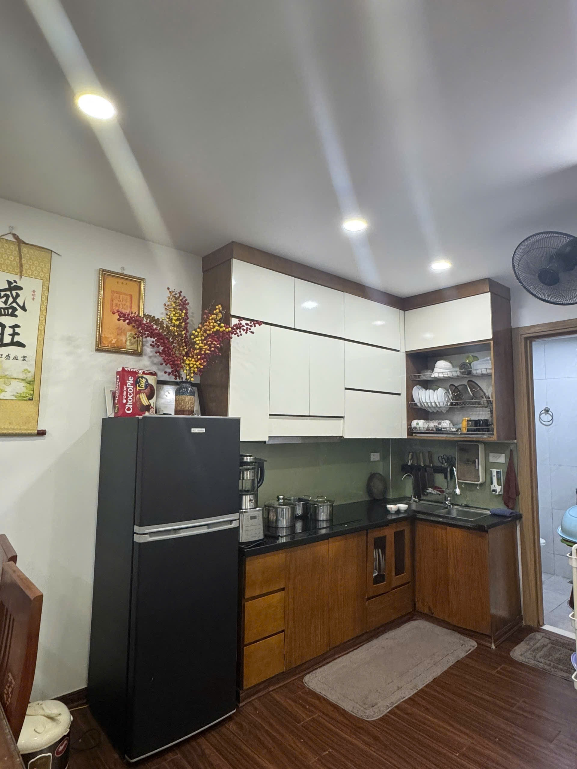 Chính chủ bán căn hộ chung cư 70m2, full nội thất tại Thanh Hà-Hà Đông 4
