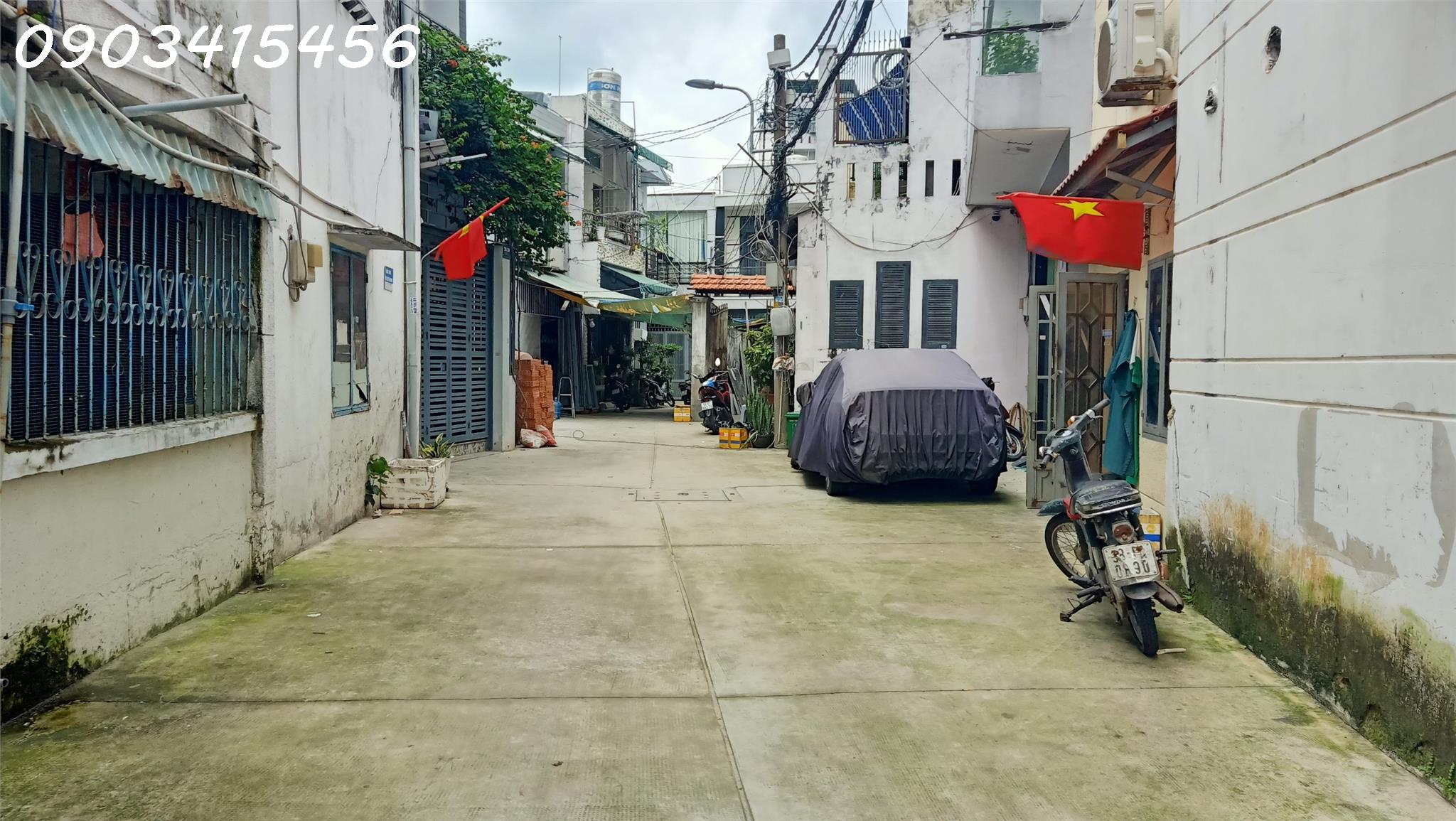 BÁN ĐẤT TẶNG NHÀ C4 74.1m2 NGANG 4.62m HXT ĐẬU CỬA TSN, TP 2