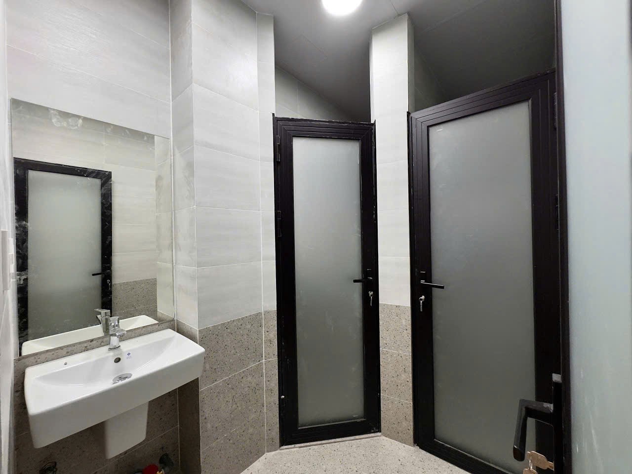 Cho thuê Nhà mặt tiền Phường Tam Bình, Thủ Đức, Diện tích 172m², Giá Thương lượng 10